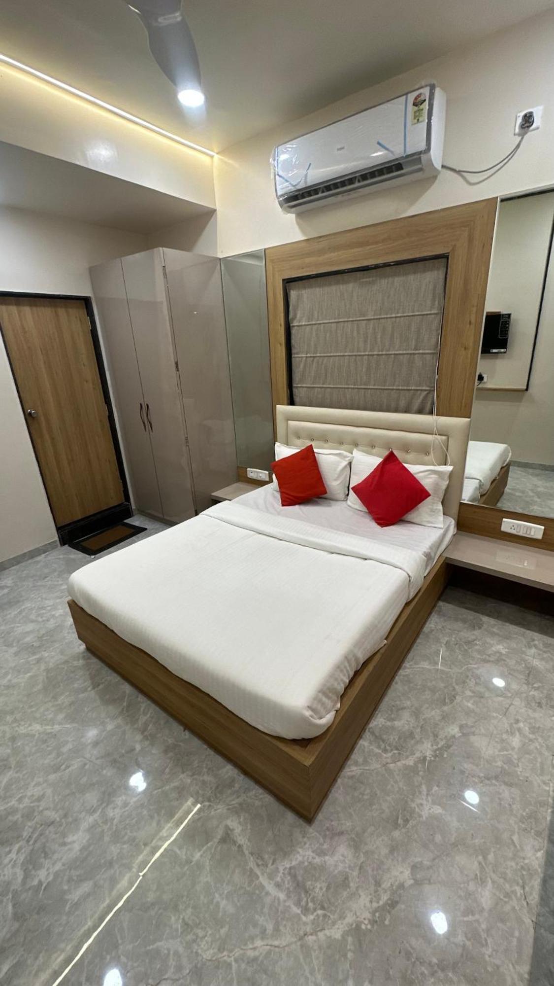 Soho House By Jayshrea Hotel Chandrapur ภายนอก รูปภาพ